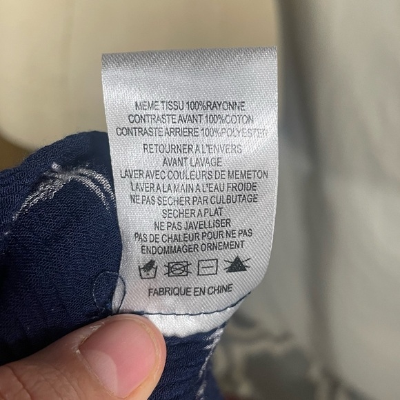 Miss Me Beaded Floral Navy Top Size Small - Picture 7 of 7